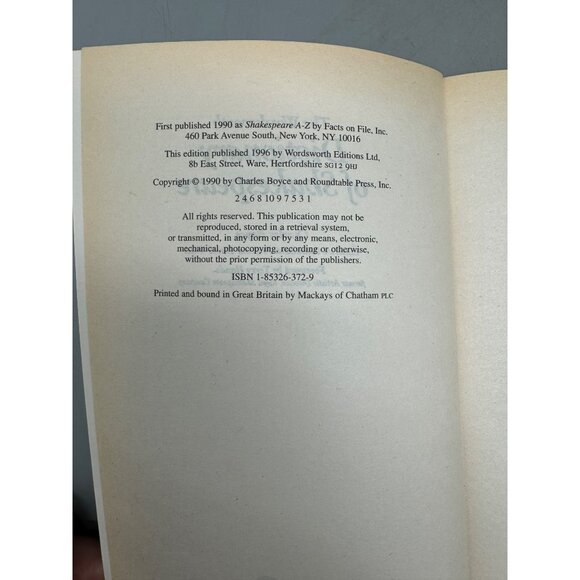 Dictionary of Shakespeare book paperback 1996 english Wordsworth 742 pgs READ - Picture 5 of 5
